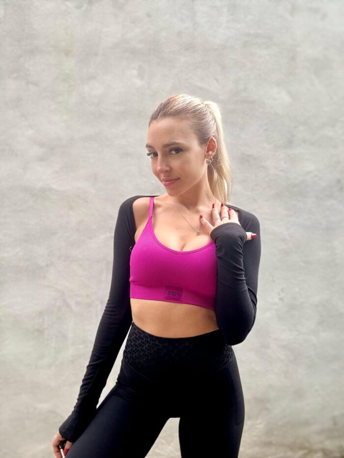 Top VS color violeta