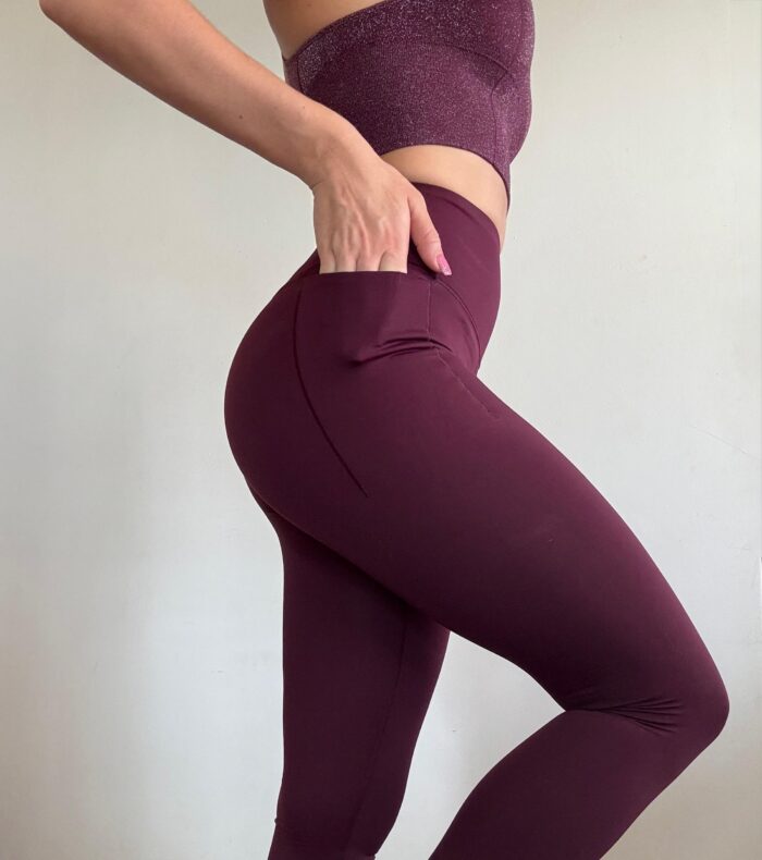 Calza con bolsillo bordo