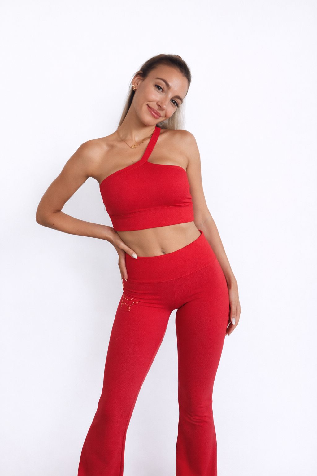 Calza Oxford roja PINK de Victoria’s Secret.