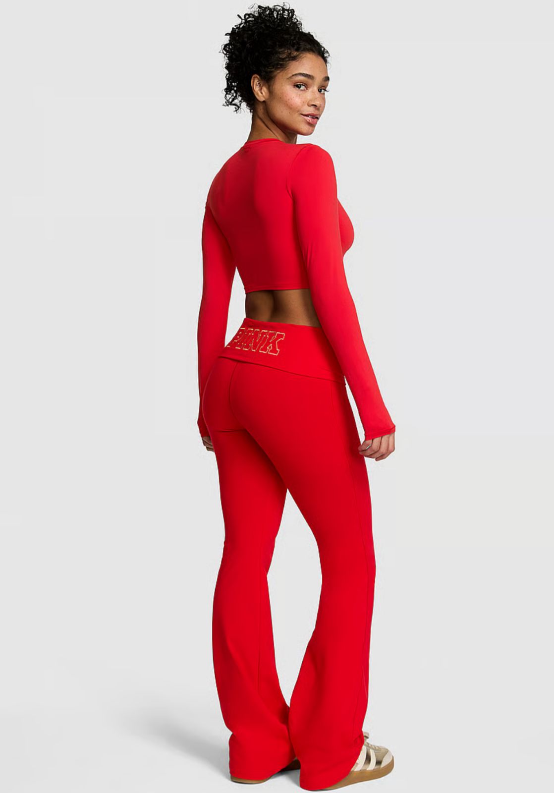 Calza Oxford roja PINK de Victoria’s Secret. - Image 3