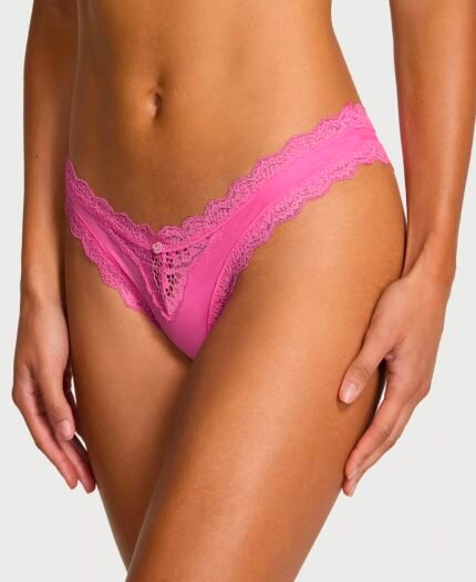 Less VS rosa magenta